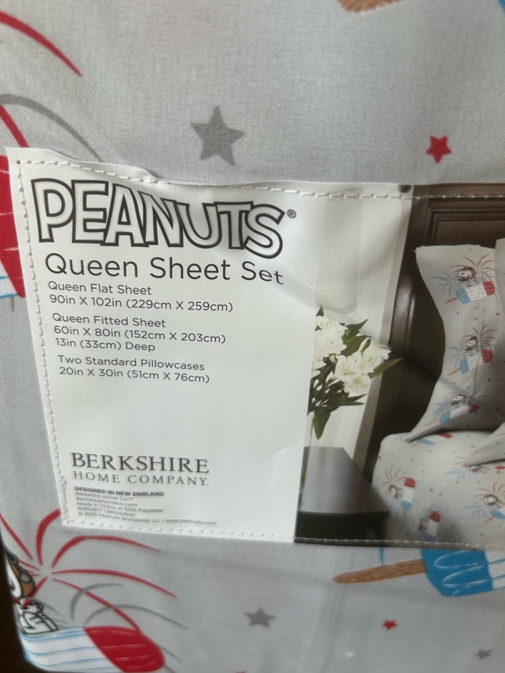 New Peanuts Snoopy Queen Sheet Set Americana Red White Blue July 4th Fireworks - Picture 2 of 3